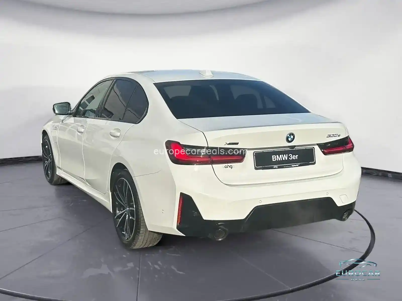BMW 330