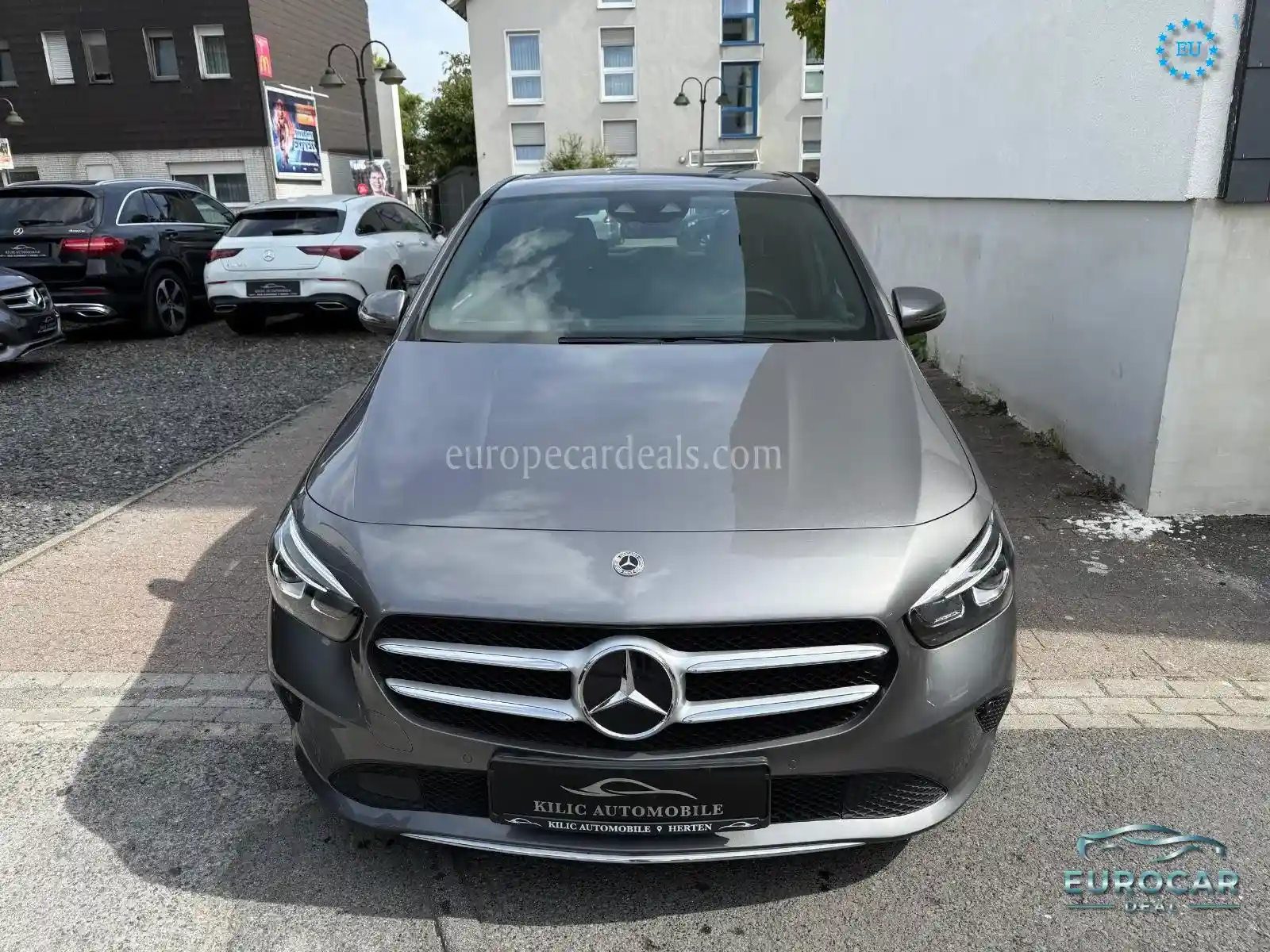 Mercedes-Benz B 220