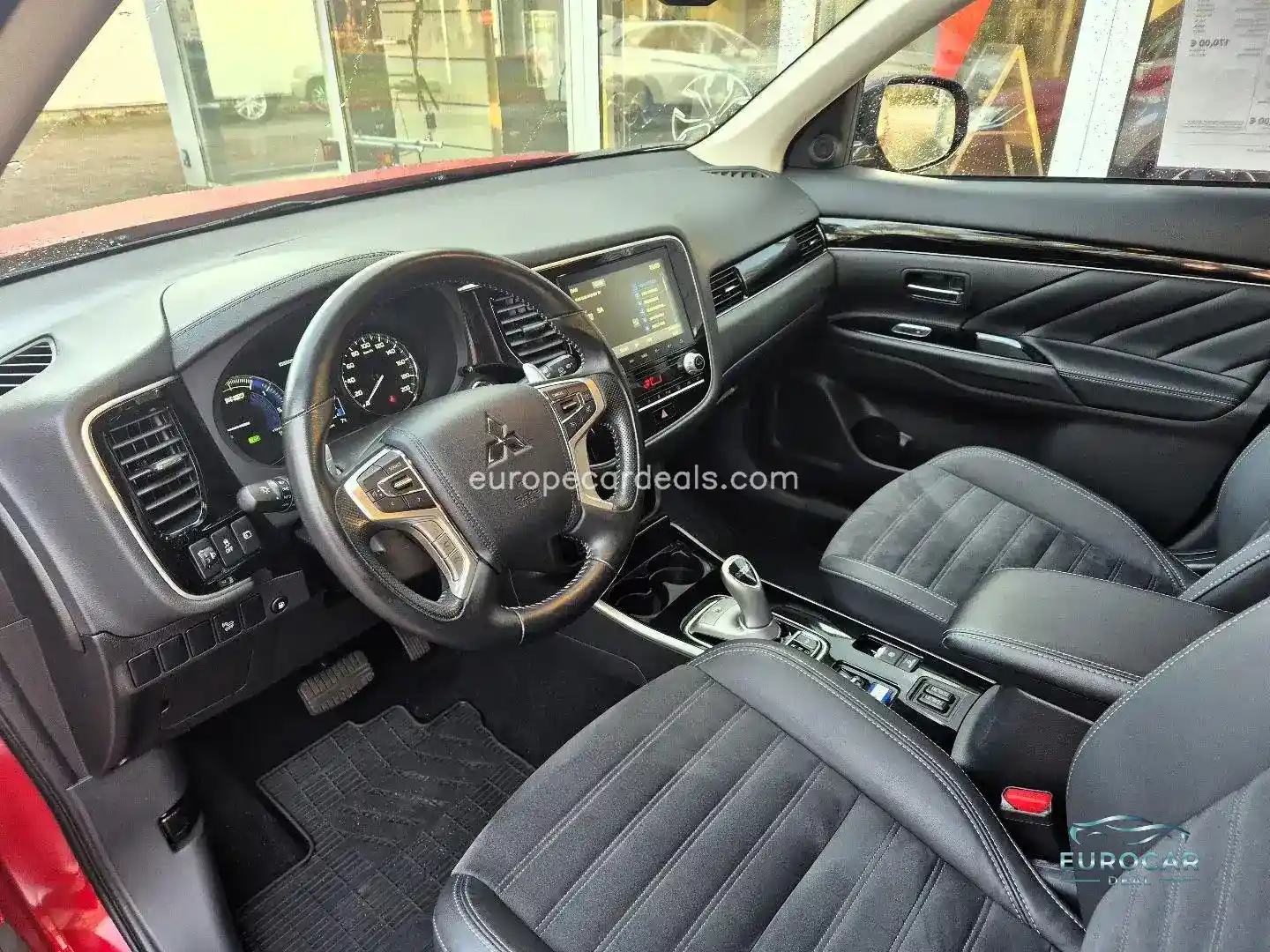 Mitsubishi Plug-in Hybrid Outlander