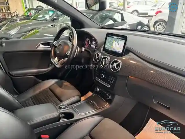 Mercedes-Benz B 200