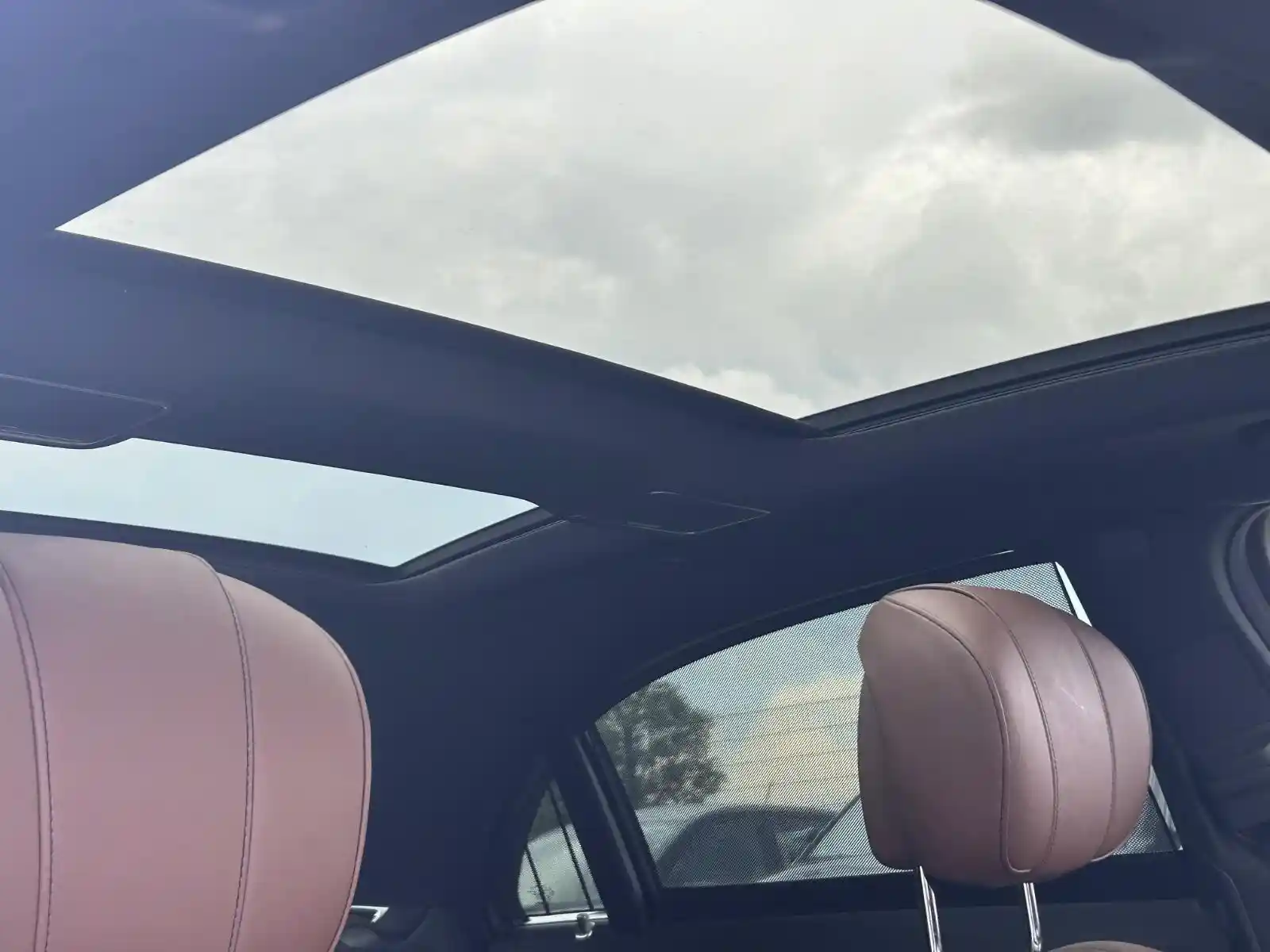 Mercedes-Benz S 560