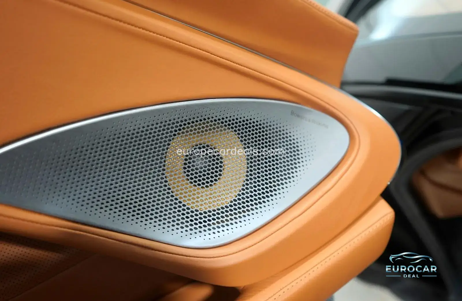 McLaren GT