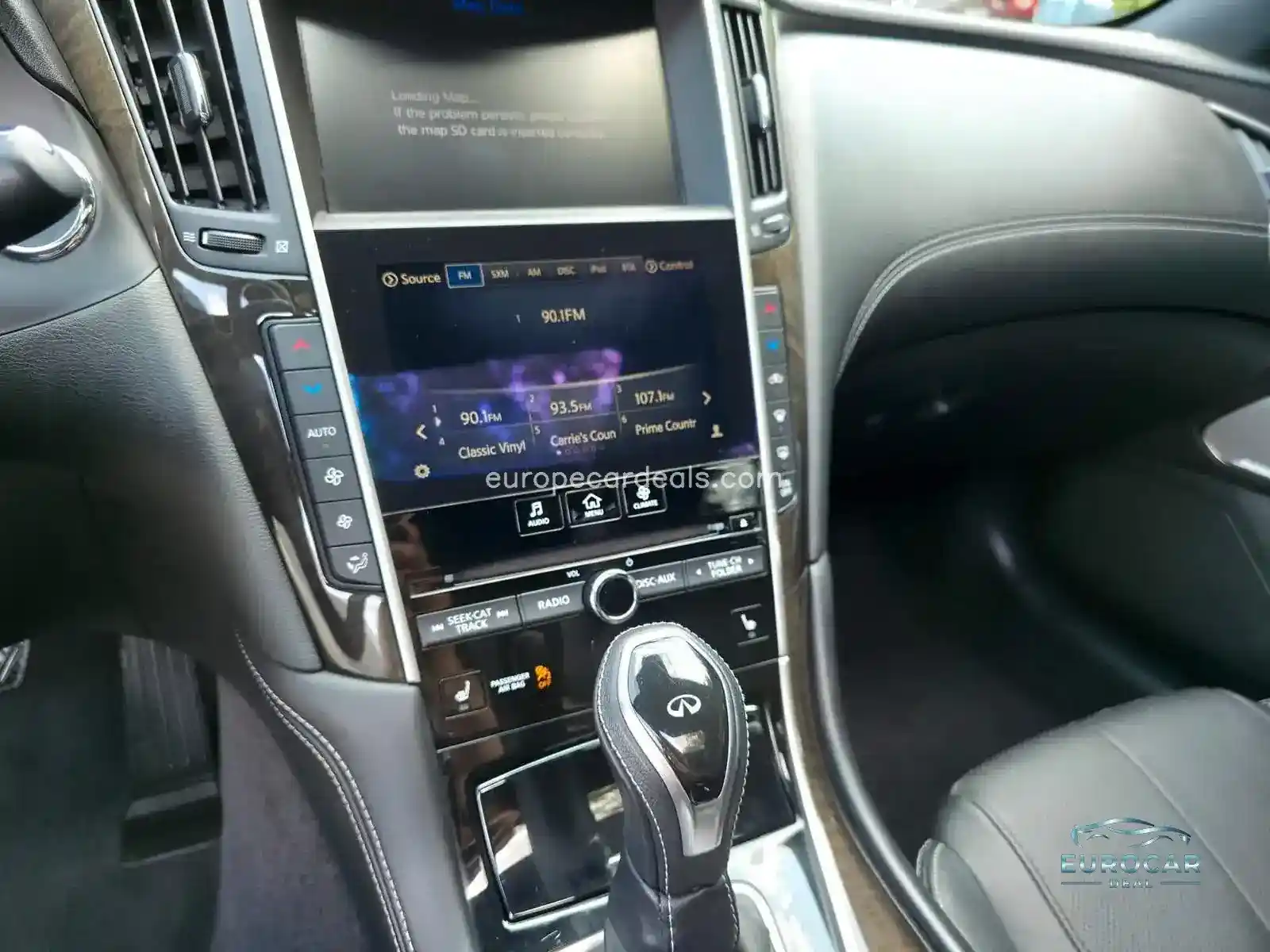 Infiniti Q60
