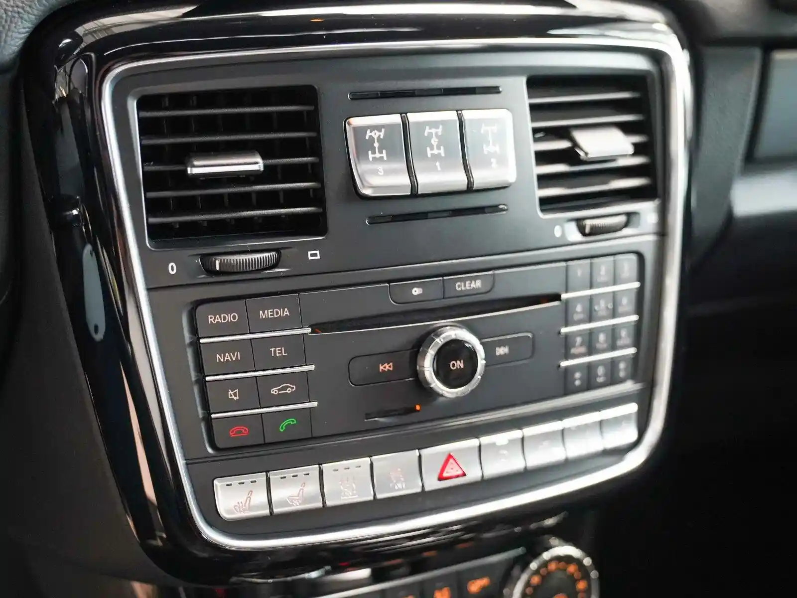 Mercedes-Benz G 500
