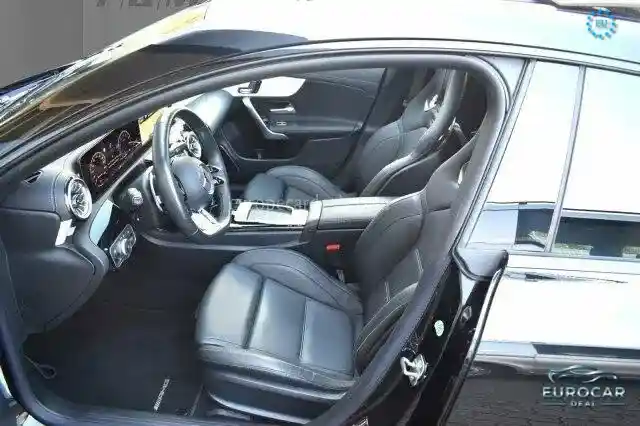 Mercedes-Benz CLA 35 AMG Shooting Brake