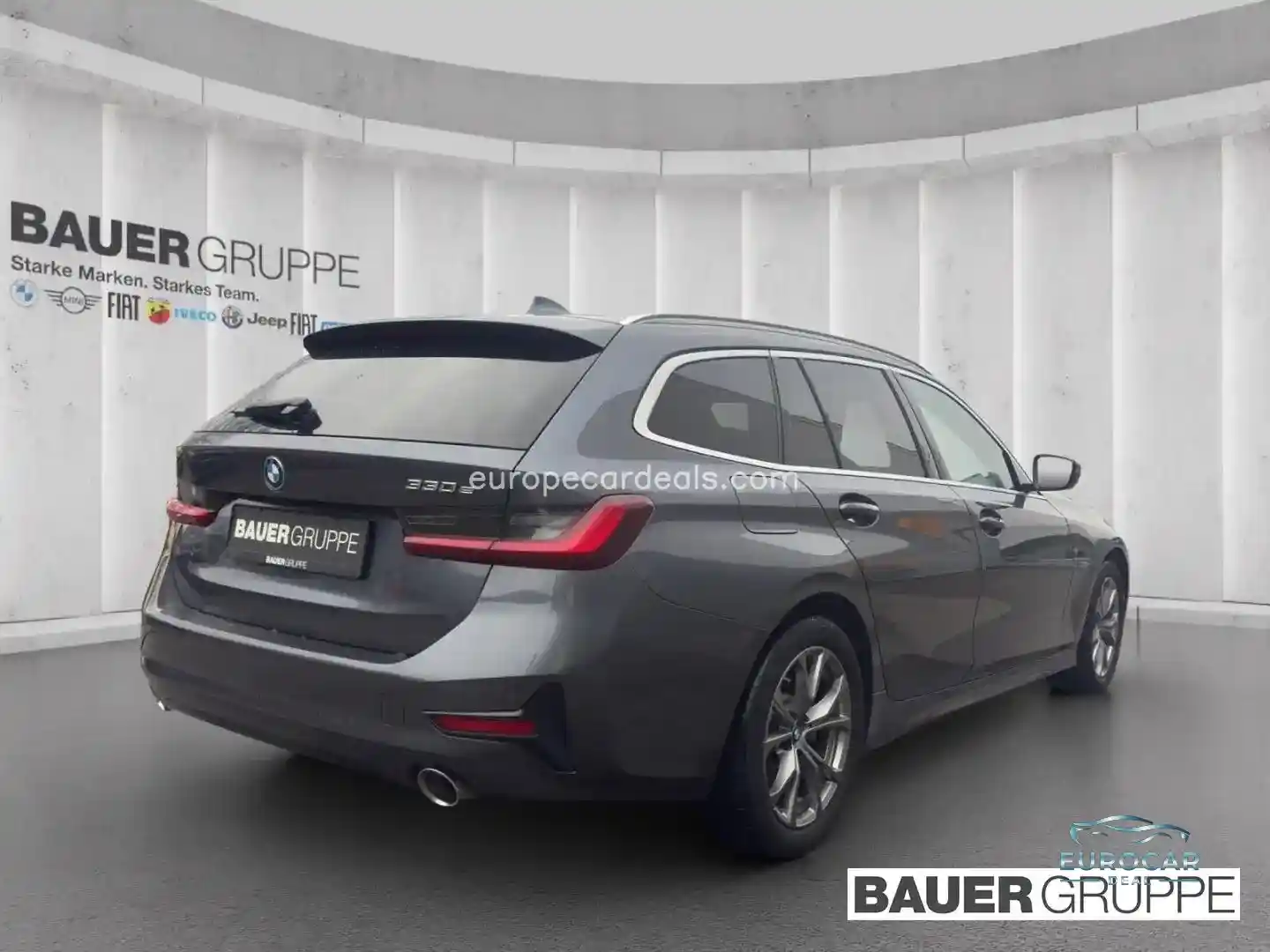 BMW 330