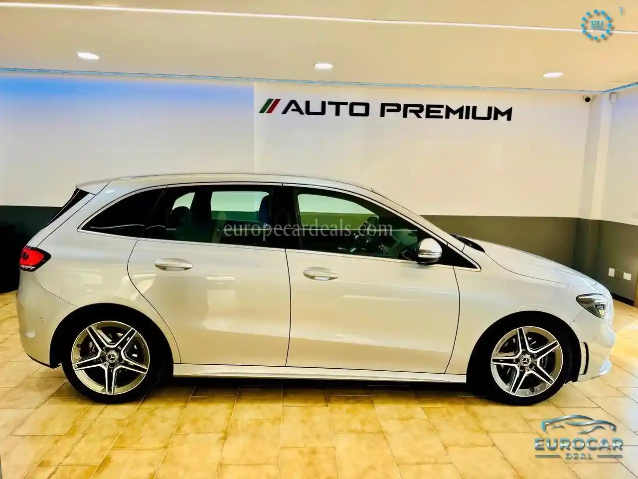 Mercedes-Benz B 180