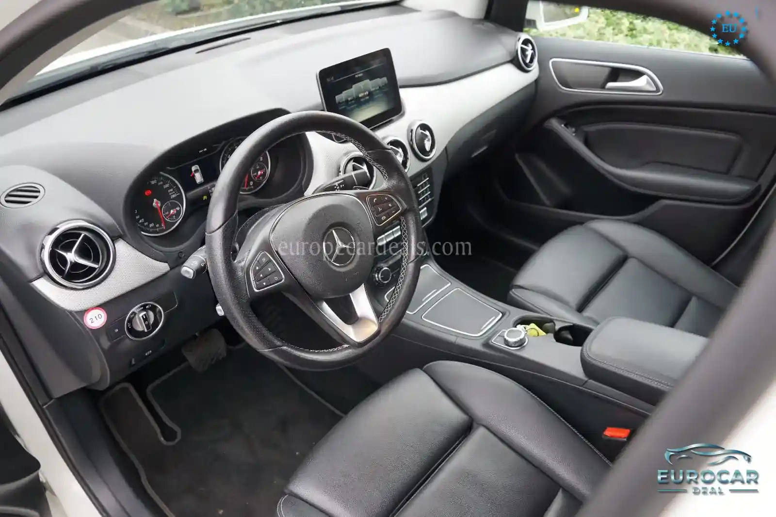 Mercedes-Benz B 220