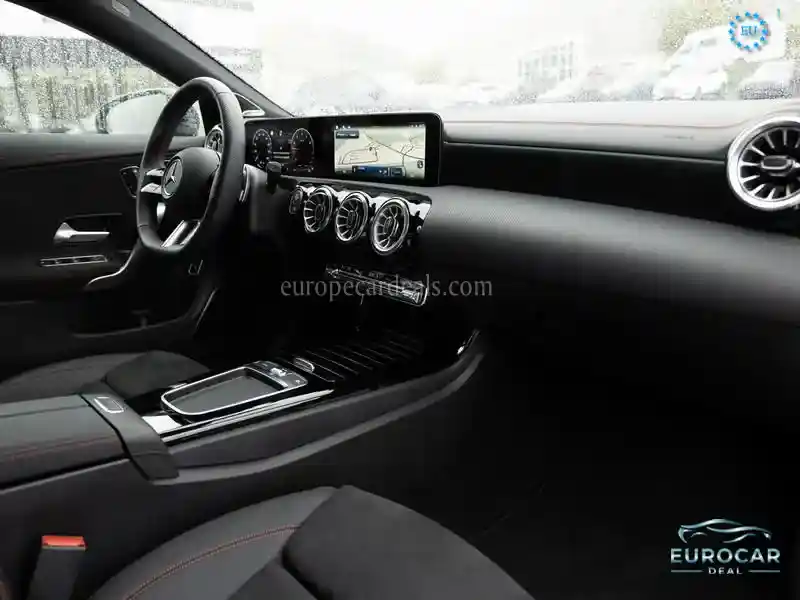 Mercedes-Benz CLA 220