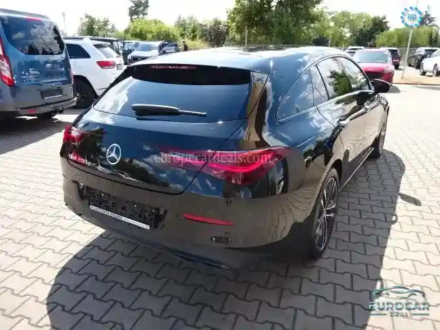 Mercedes-Benz CLA 200 Shooting Brake