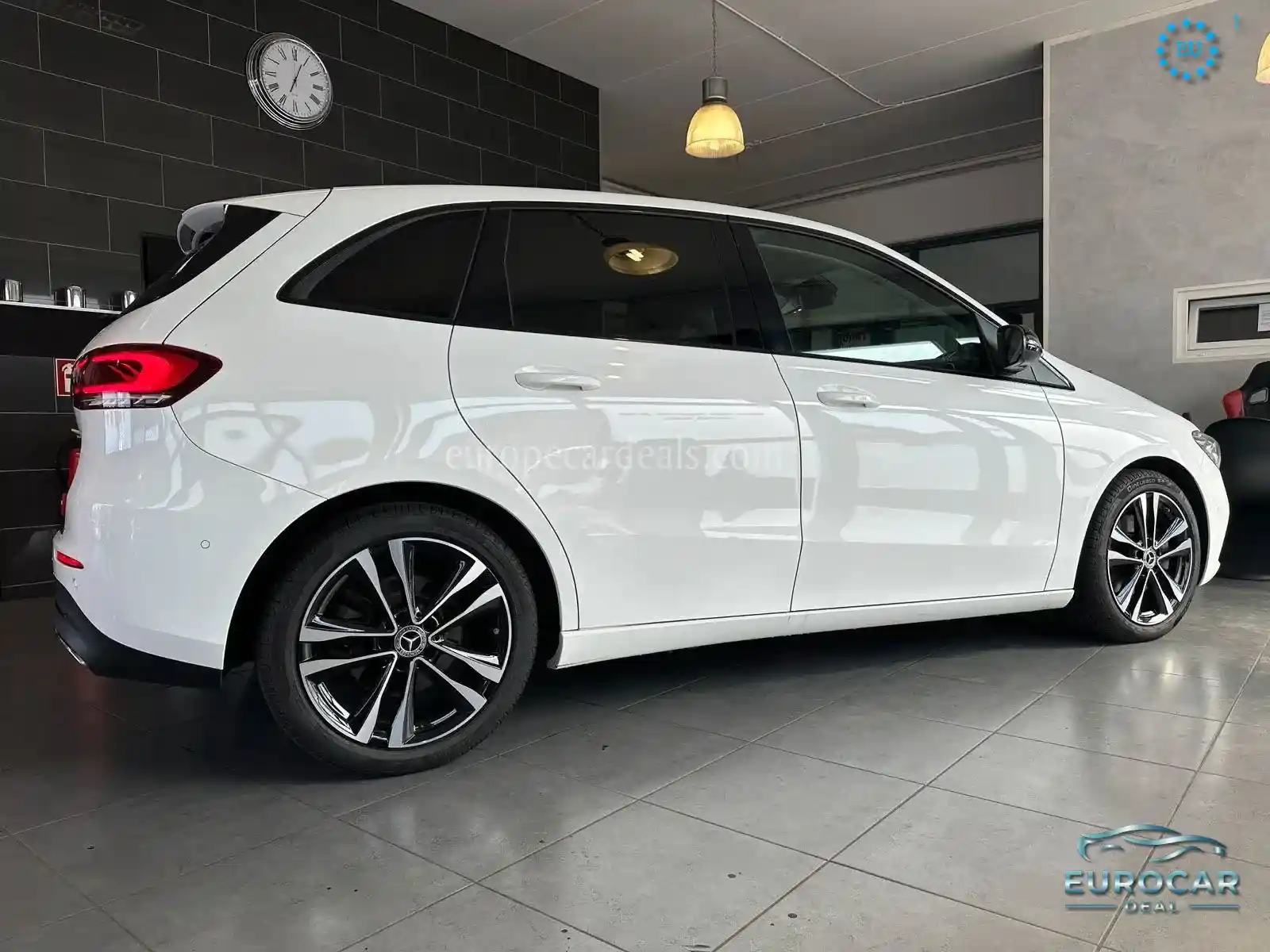 Mercedes-Benz B 220