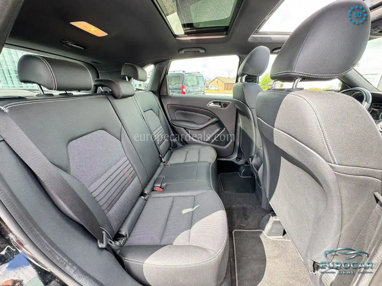 Mercedes-Benz B 180