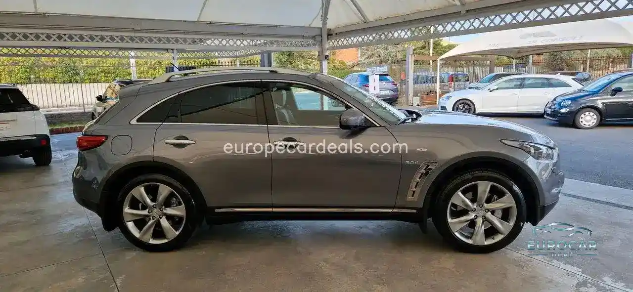 Infiniti QX70