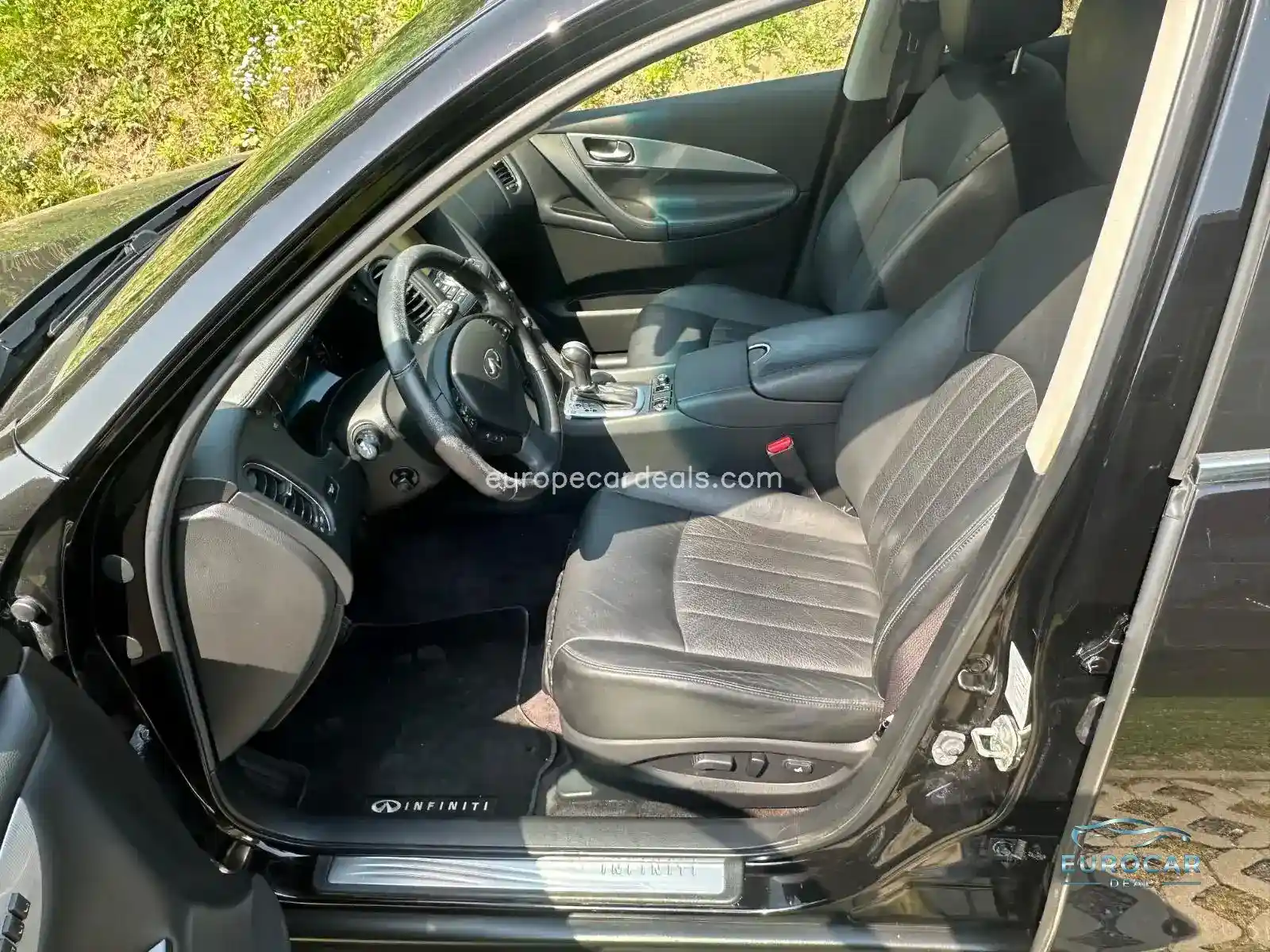 Infiniti QX50