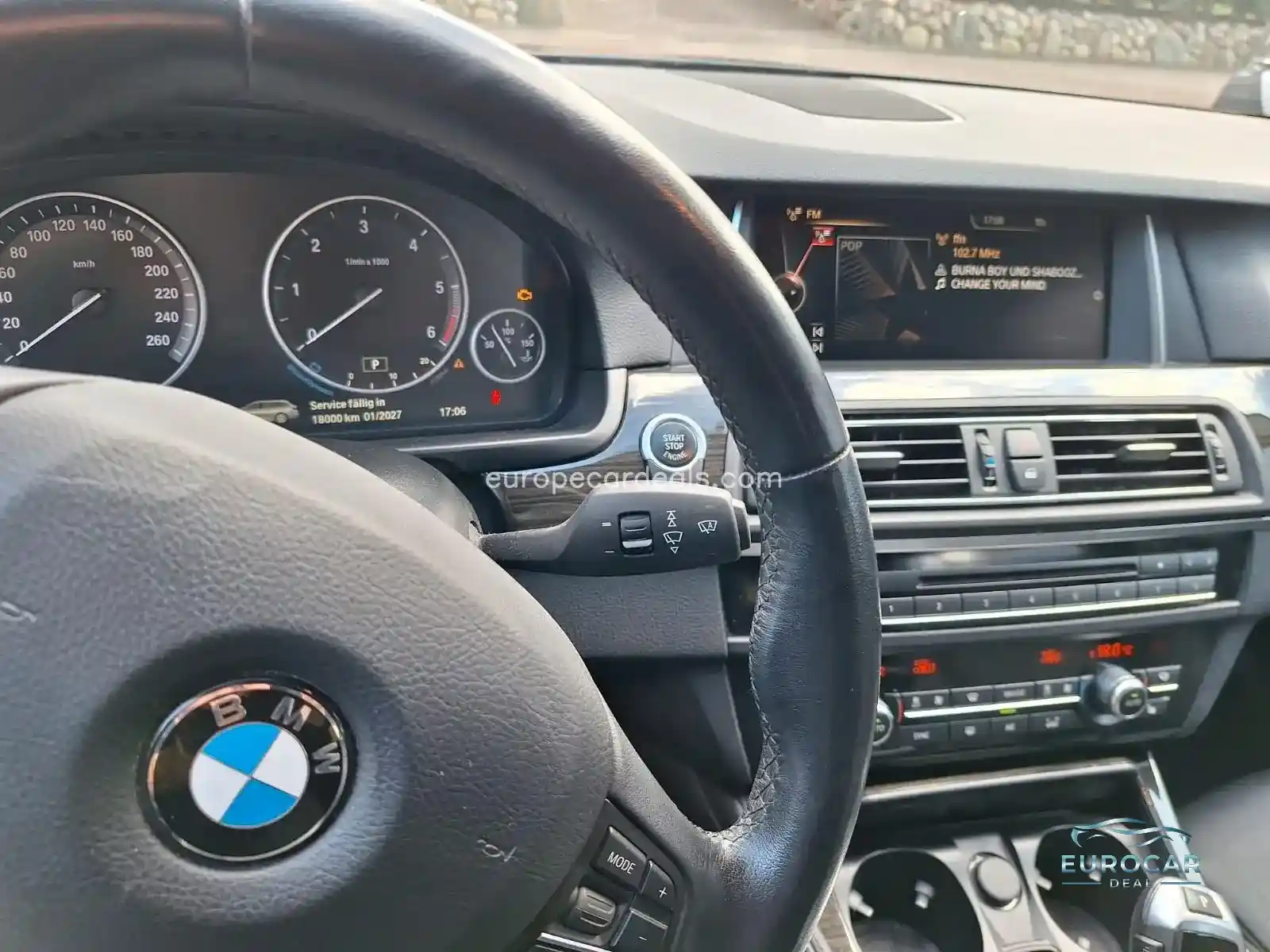 BMW 525