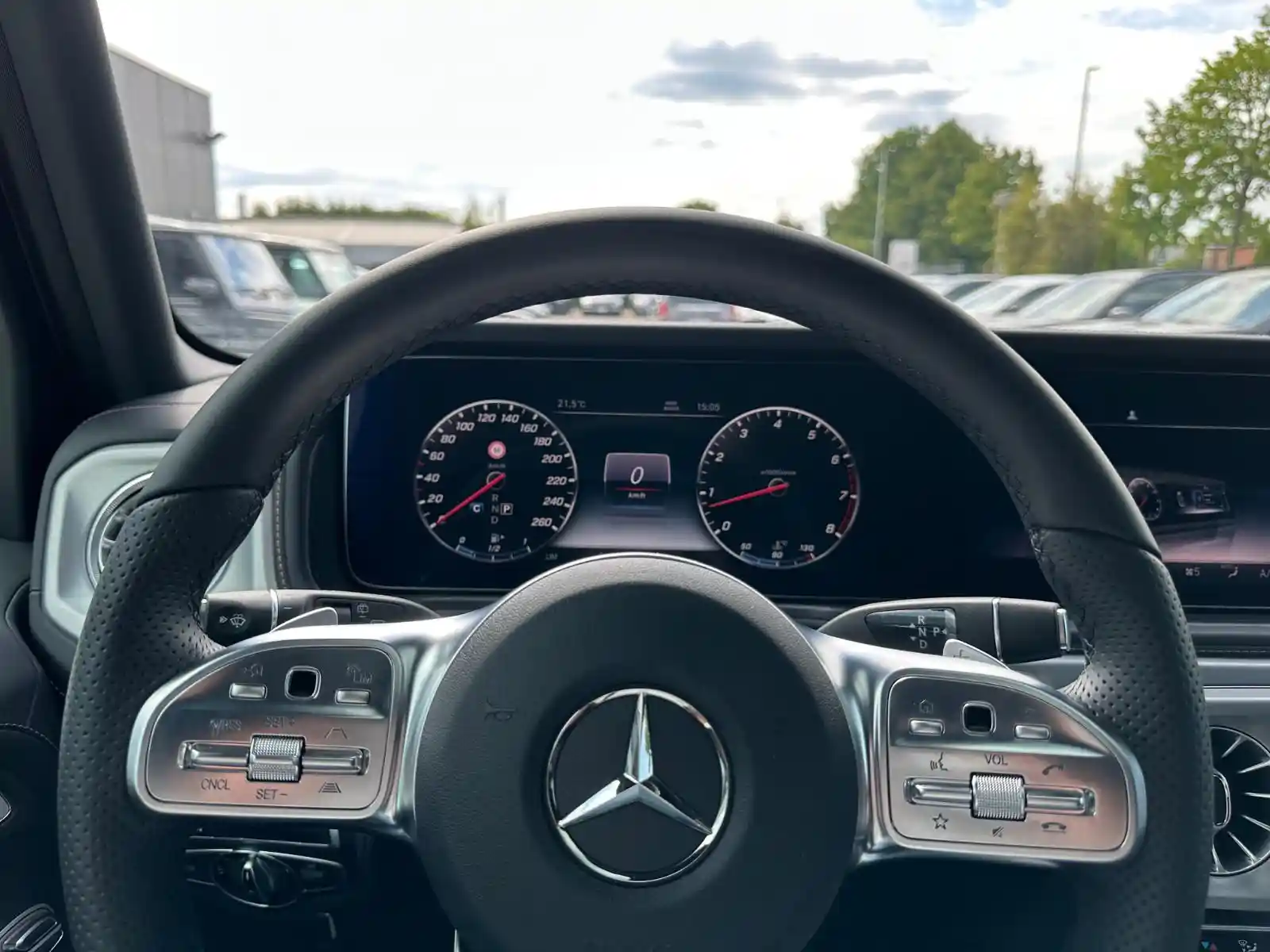 Mercedes-Benz G 500