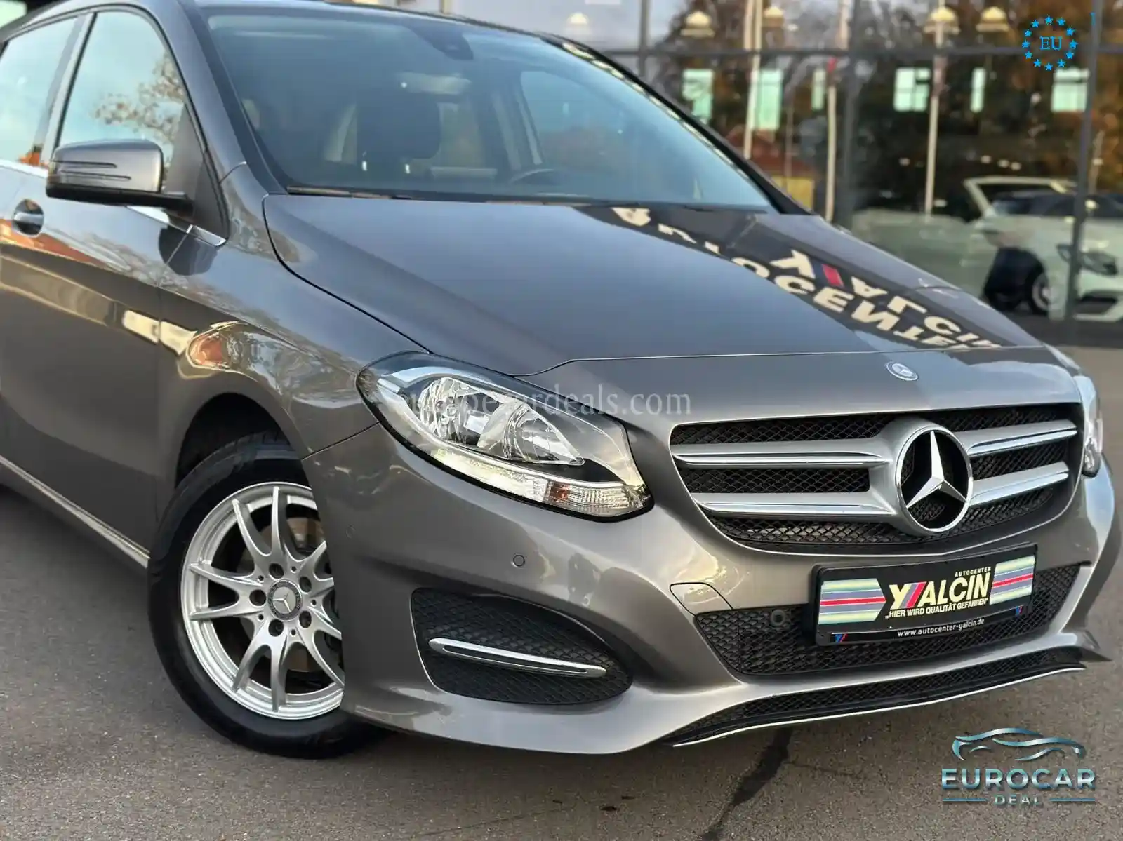 Mercedes-Benz B 180