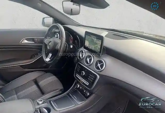 Mercedes-Benz CLA 200 Shooting Brake