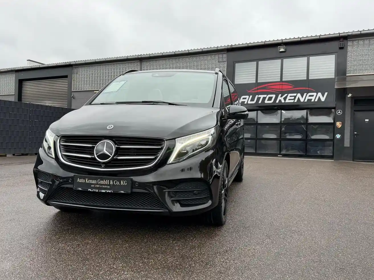 Mercedes-Benz V 250