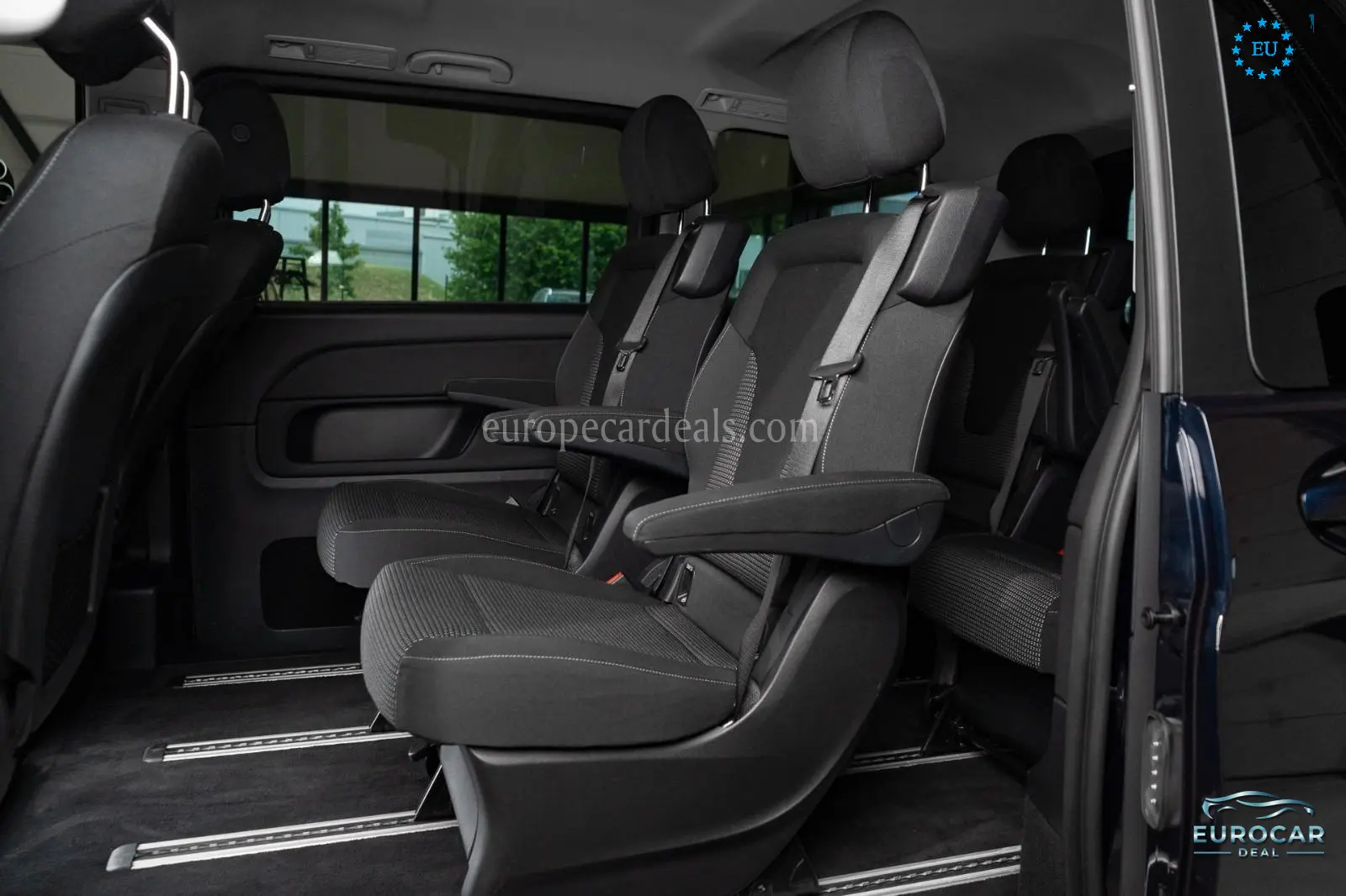 Mercedes-Benz V 220