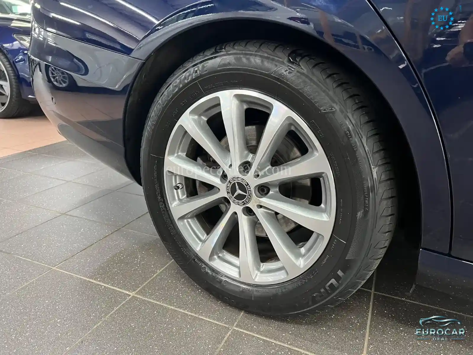 Mercedes-Benz E 200
