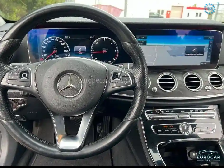 Mercedes-Benz E 220