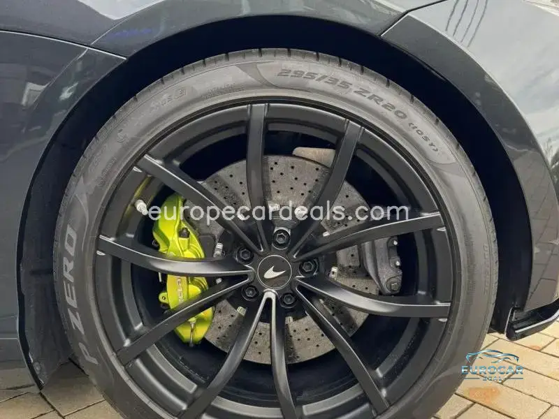 McLaren Artura