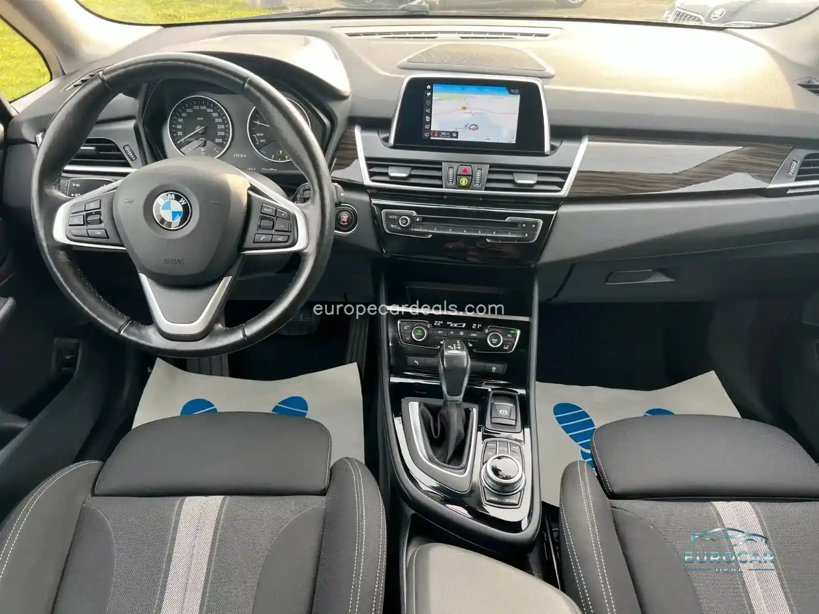 BMW 220