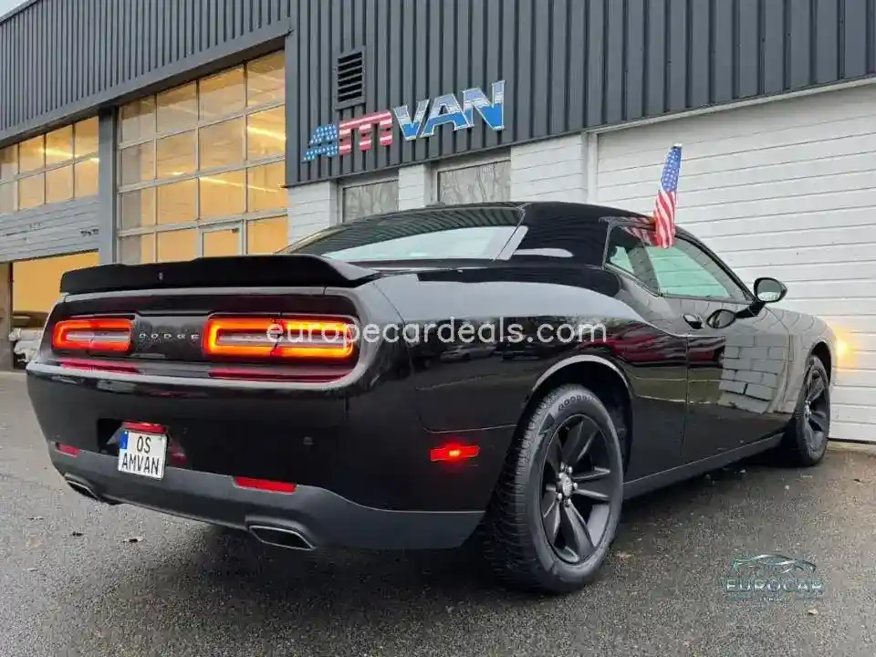 Dodge Challenger