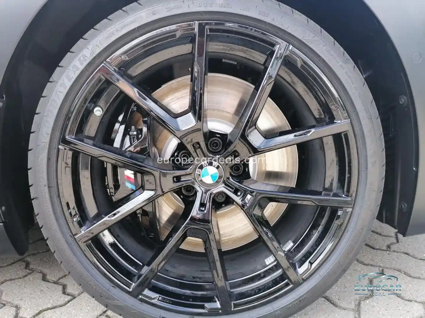 BMW 840