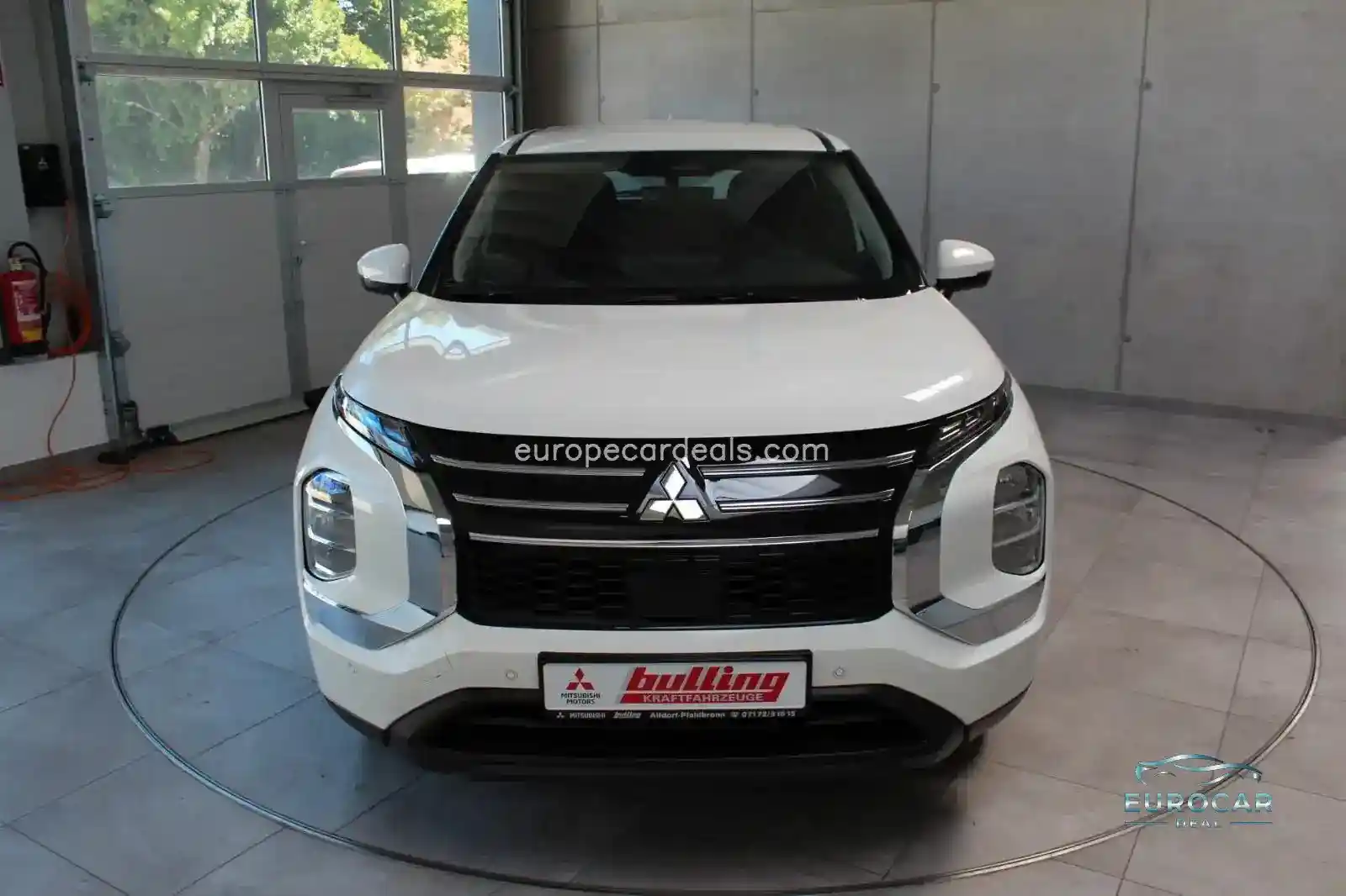 Mitsubishi Plug-in Hybrid Outlander