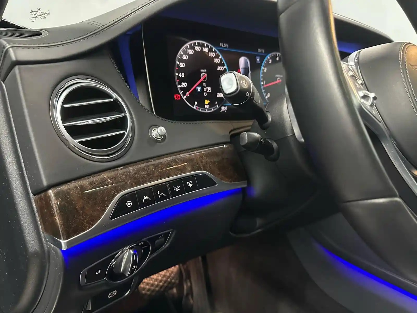 Mercedes-Benz S 600