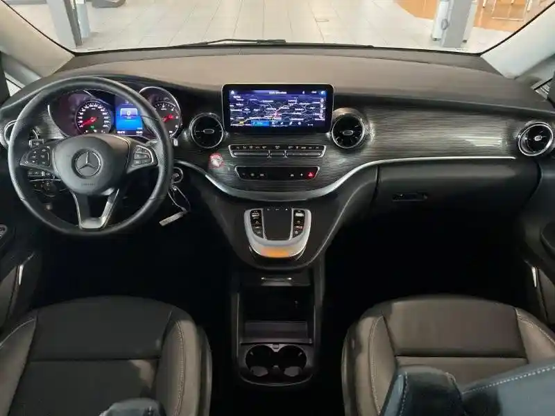 Mercedes-Benz V 300