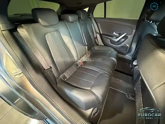 Mercedes-Benz CLA 200 Shooting Brake
