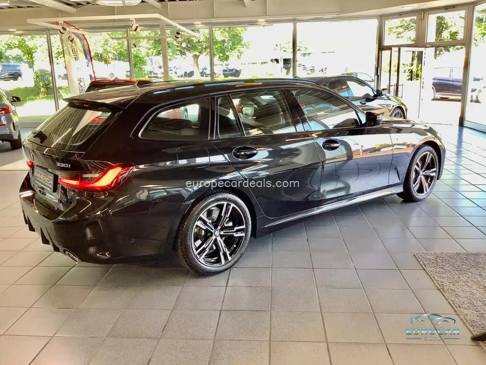 BMW 330