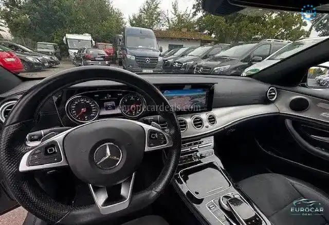Mercedes-Benz E 220