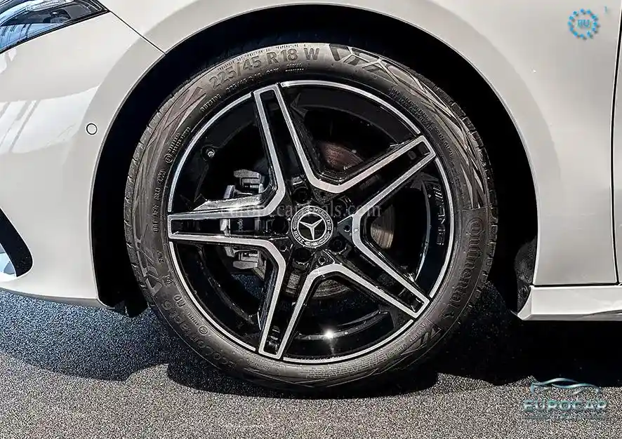 Mercedes-Benz A 200