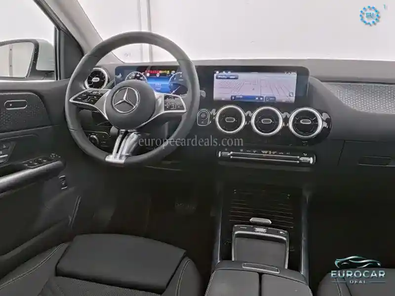 Mercedes-Benz B 220