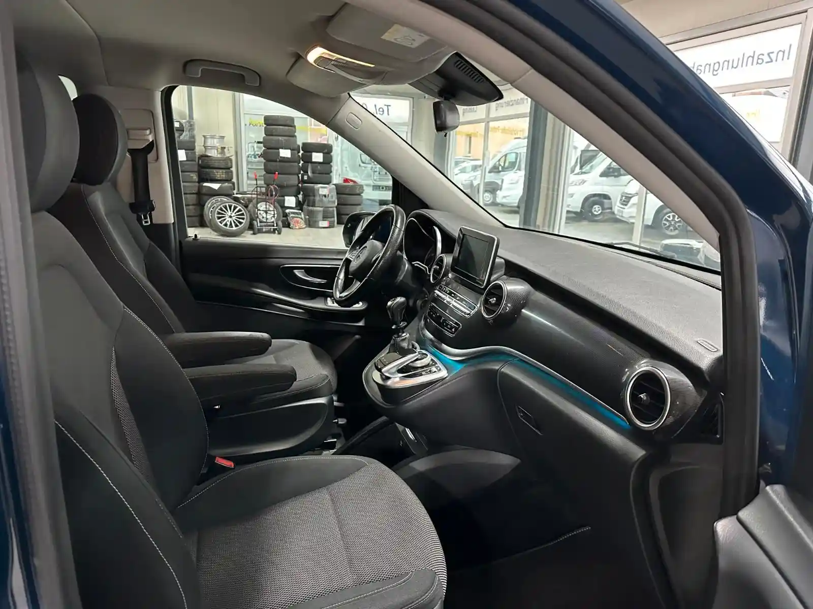 Mercedes-Benz V 200