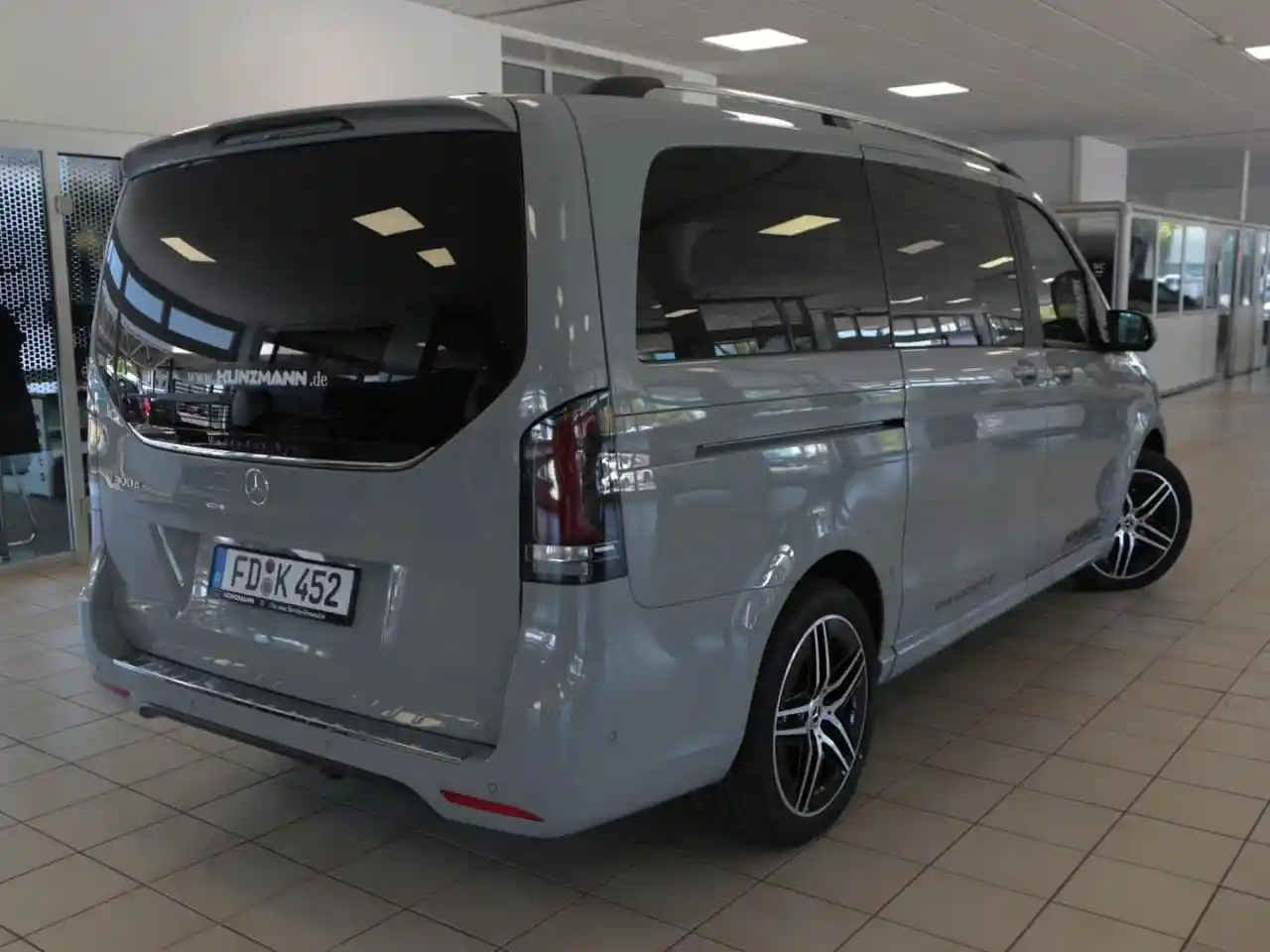 Mercedes-Benz V 300