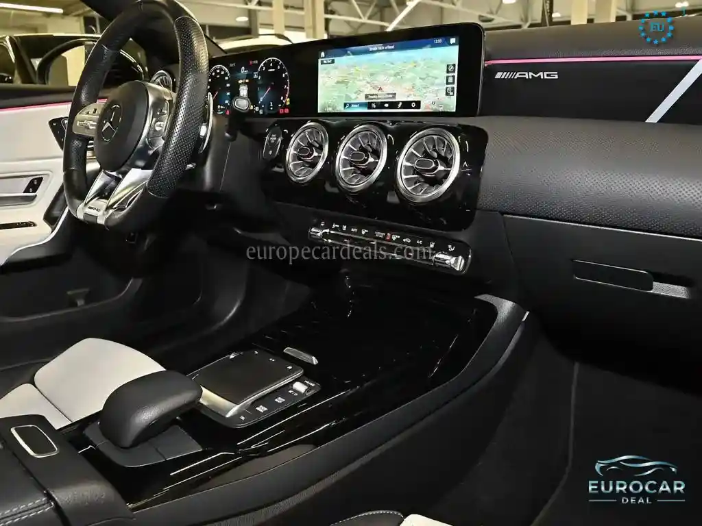 Mercedes-Benz A 35 AMG