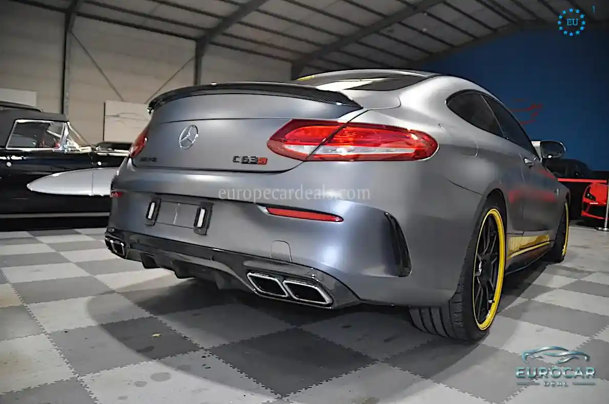 Mercedes-Benz C 63 AMG