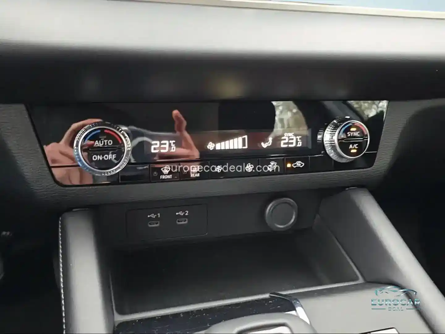 Mitsubishi Plug-in Hybrid Outlander