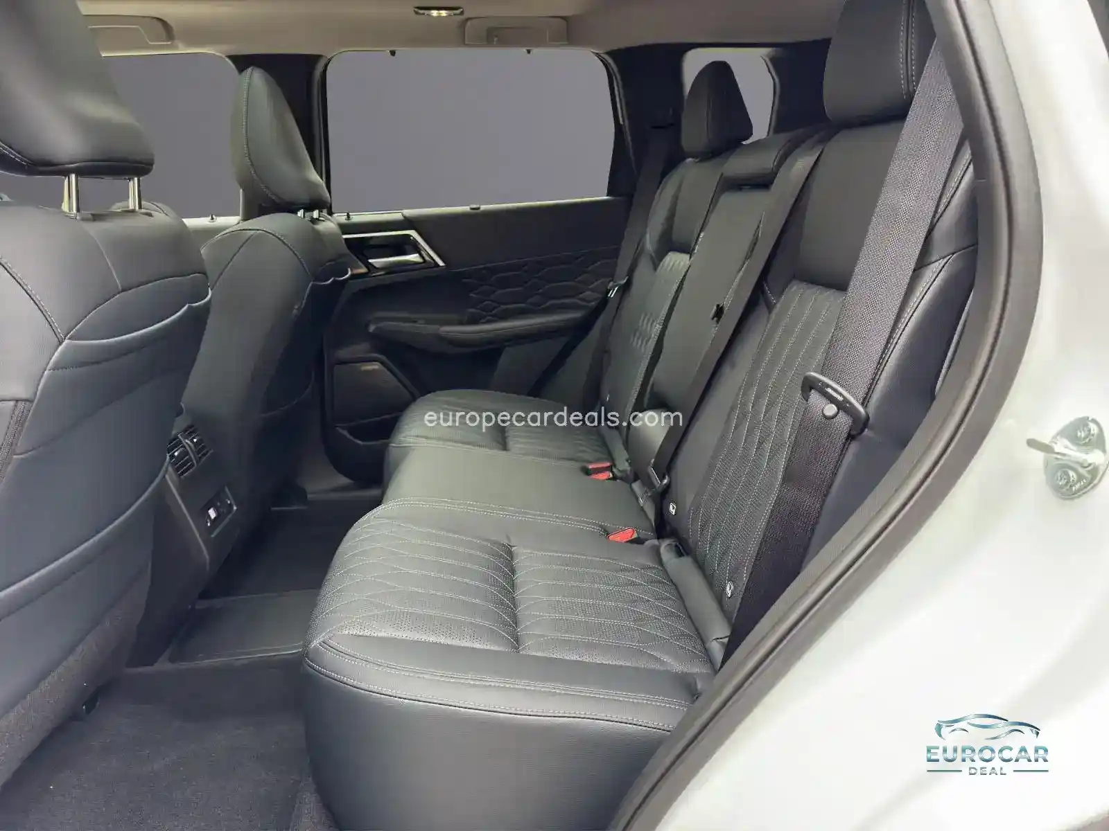 Mitsubishi Plug-in Hybrid Outlander