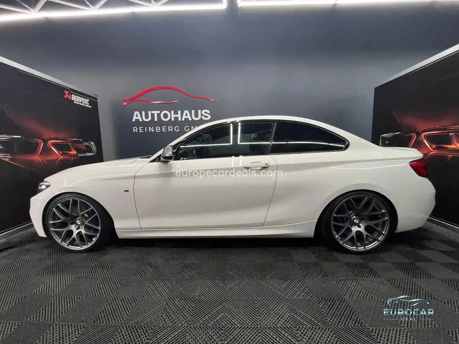 BMW M240i
