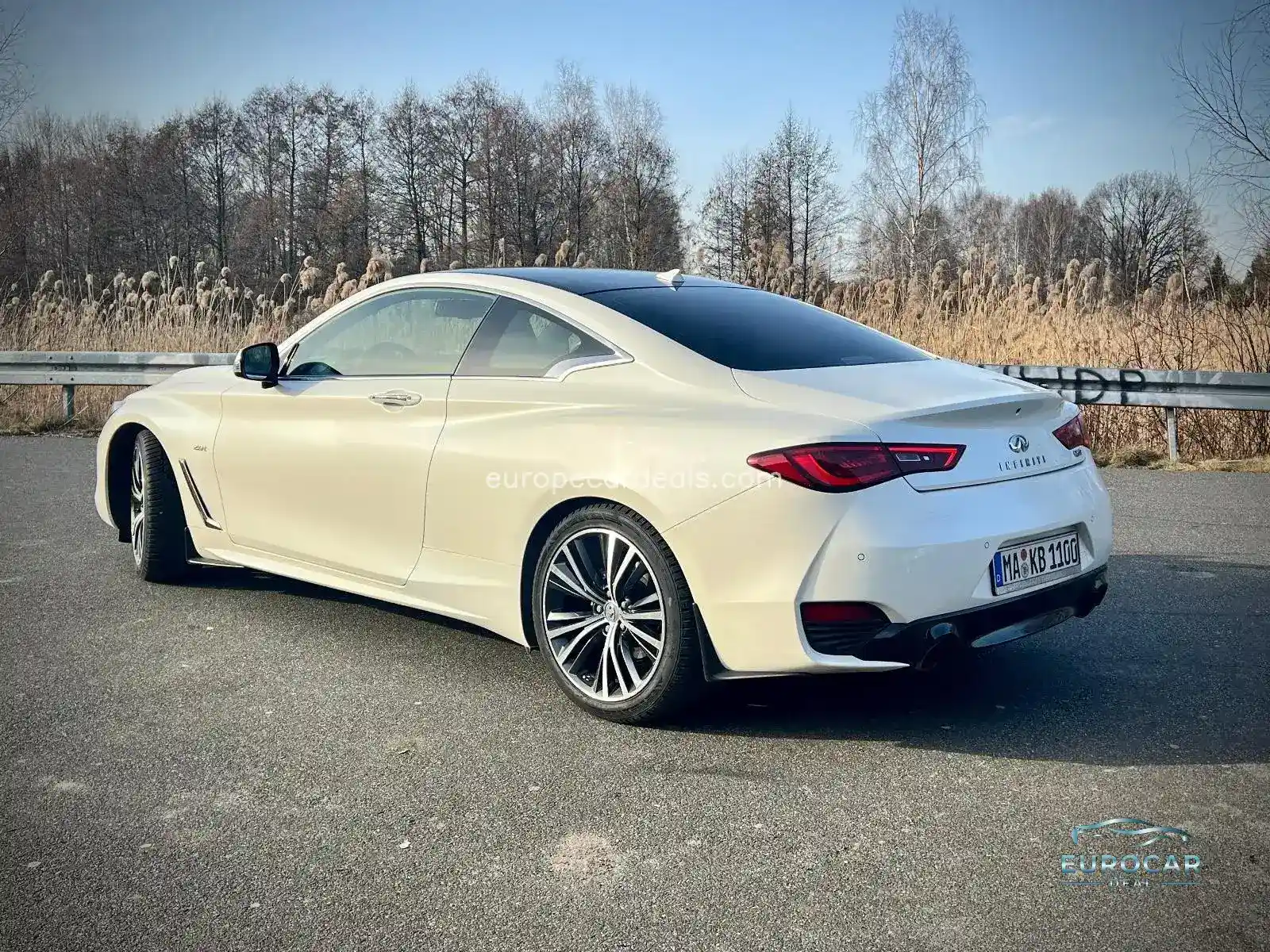 Infiniti Q60