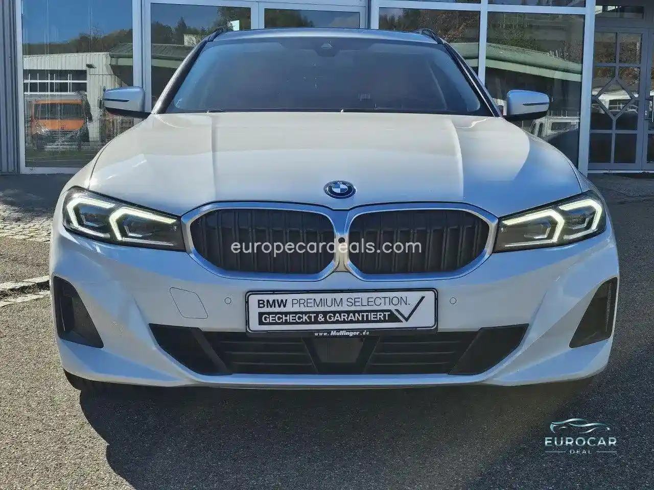 BMW 330