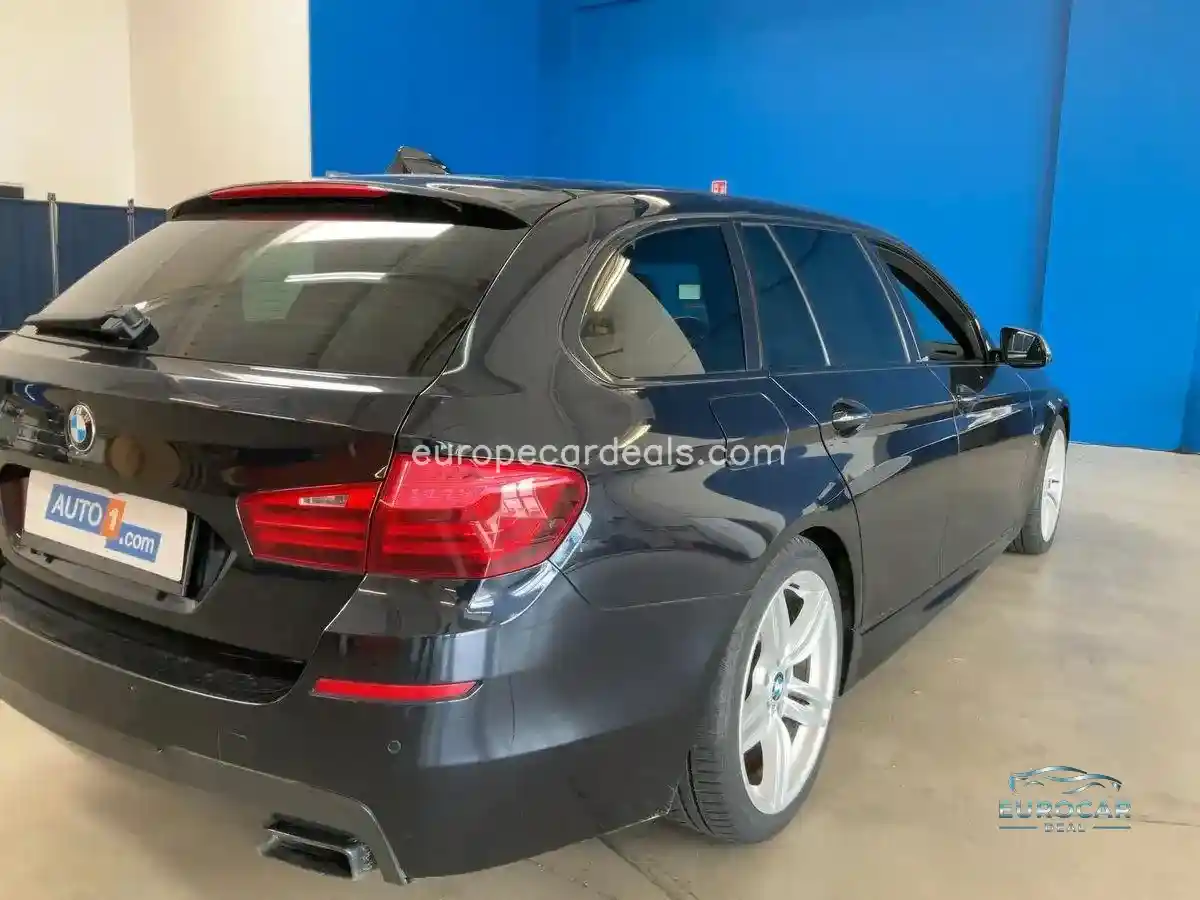 BMW M550