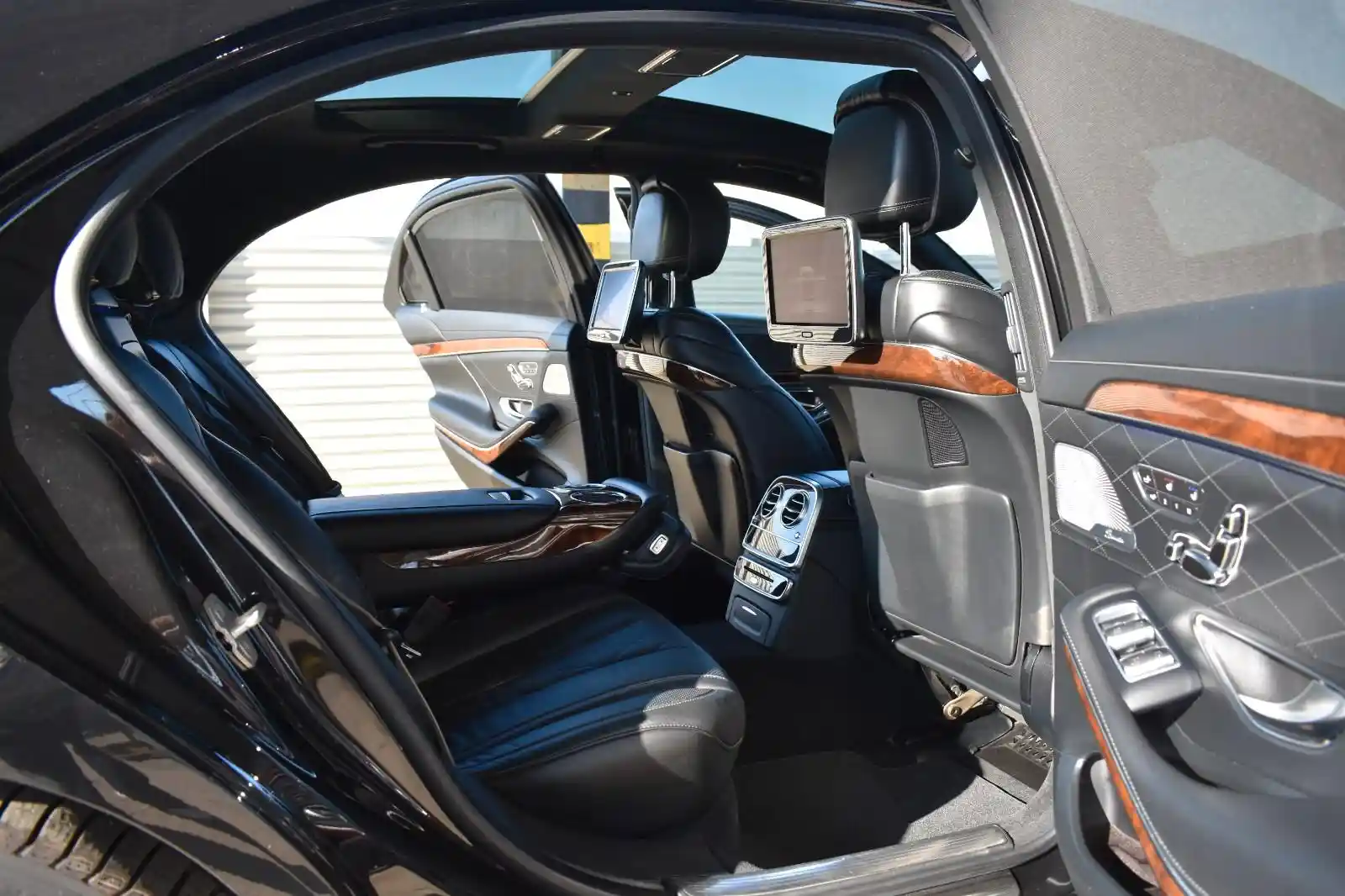 Mercedes-Benz S 600