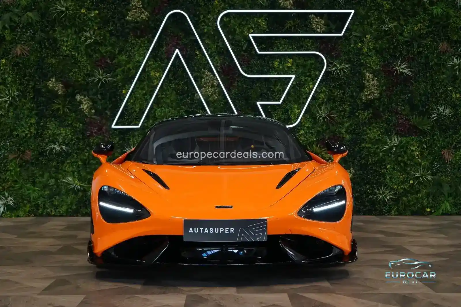 McLaren 765LT